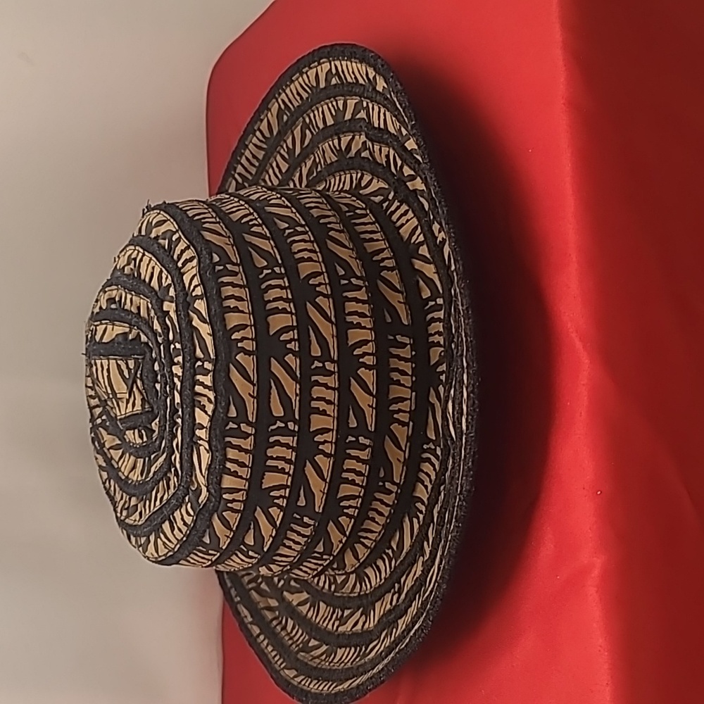 Black/Tan Stripped Hat